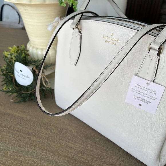 kate spade Handbags - 💕♠️ NWT kate spade ♠️💕 Monet Triple Compartment Tote Parchment (wkru6948)